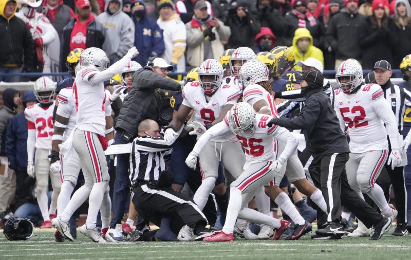 Ohio State-Michigan football flag planting brawl, revisited