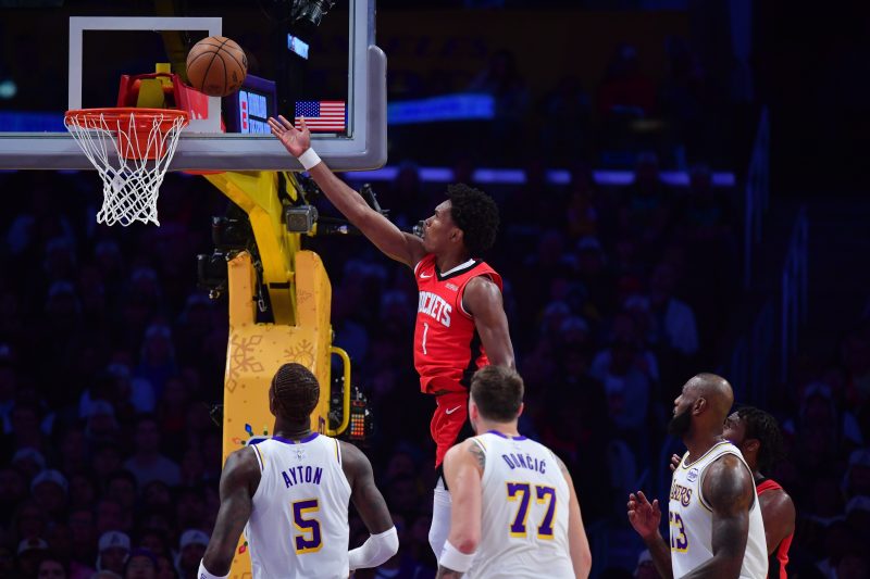 Rockets hand Lakers their third consecutive loss: Highlights